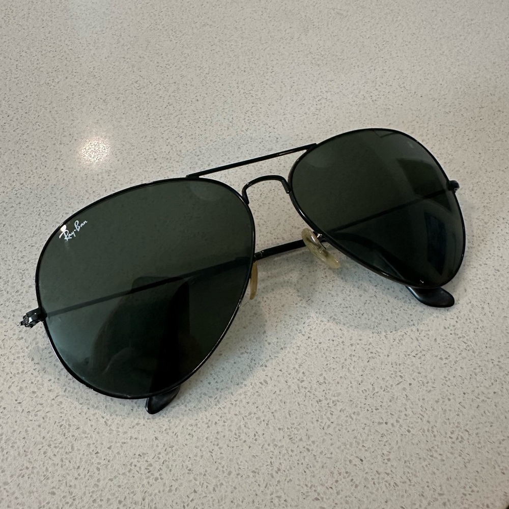 Ray-Ban Black Aviator